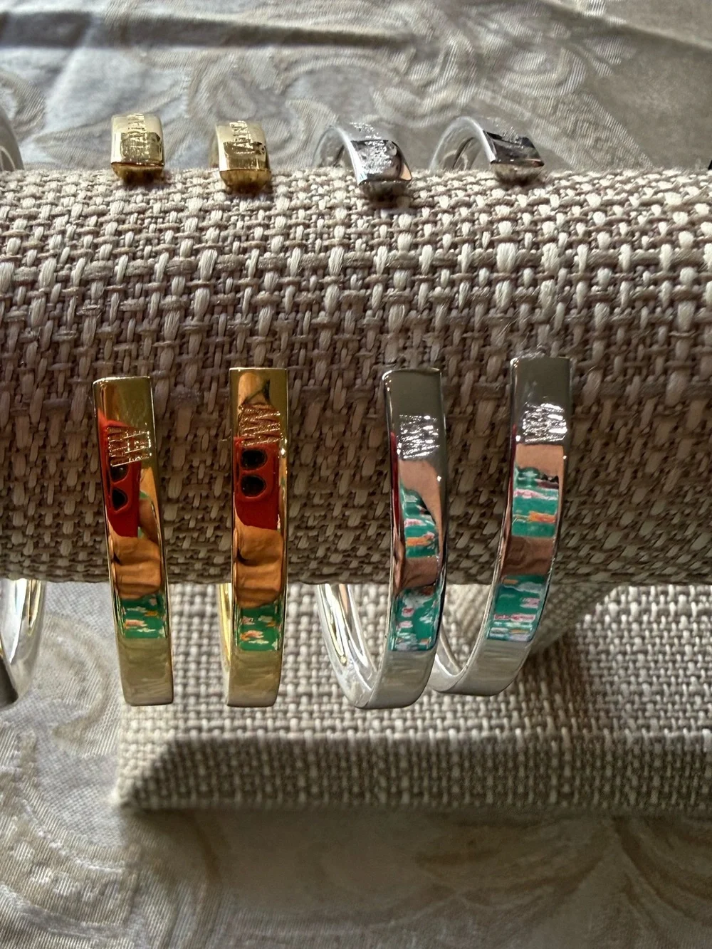 NWOT Open Bangle